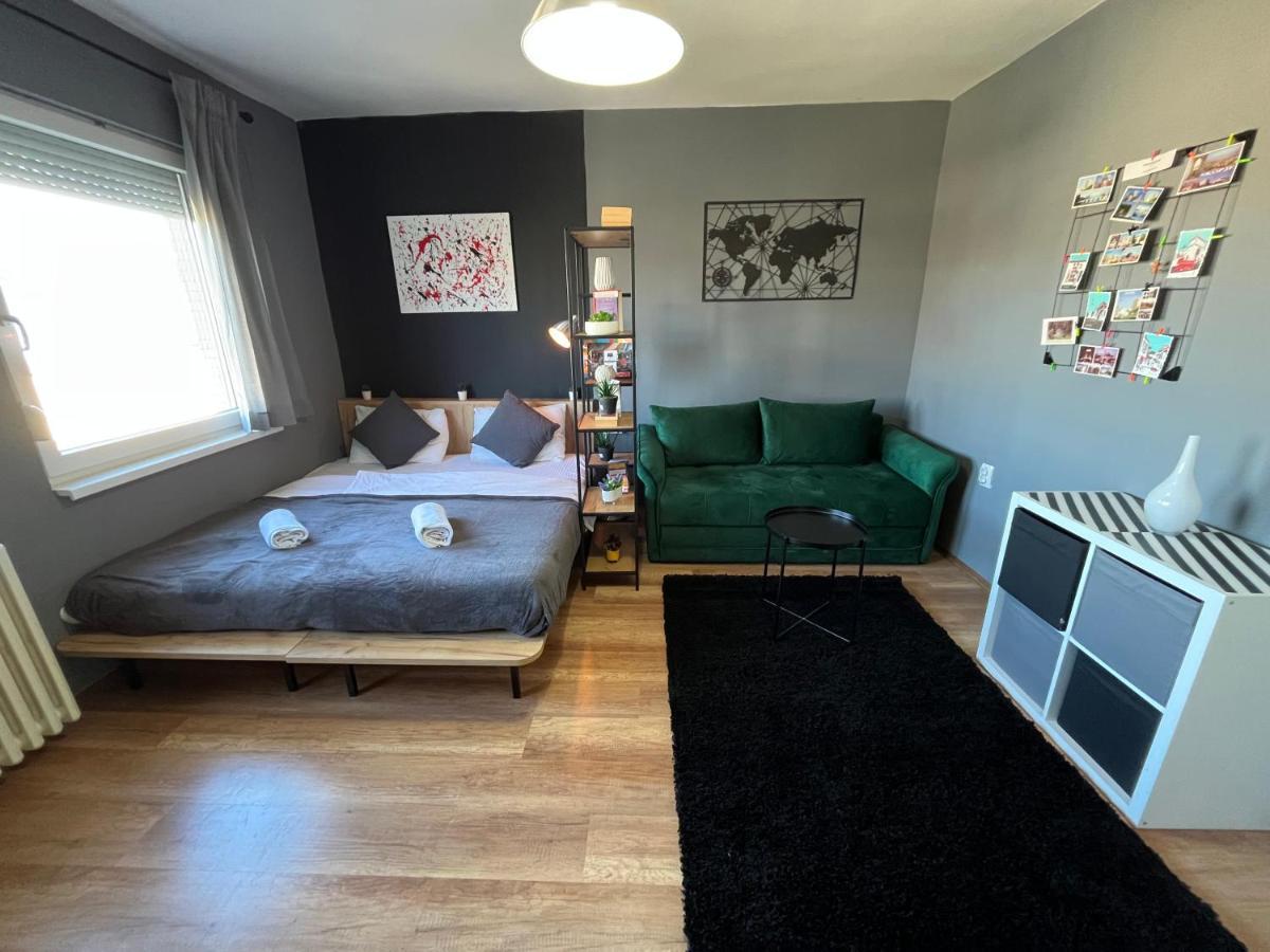 Mickitos City Center Apartment Skopje Zewnętrze zdjęcie