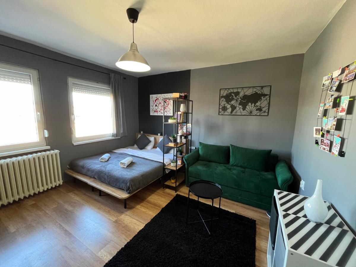 Mickitos City Center Apartment Skopje Zewnętrze zdjęcie