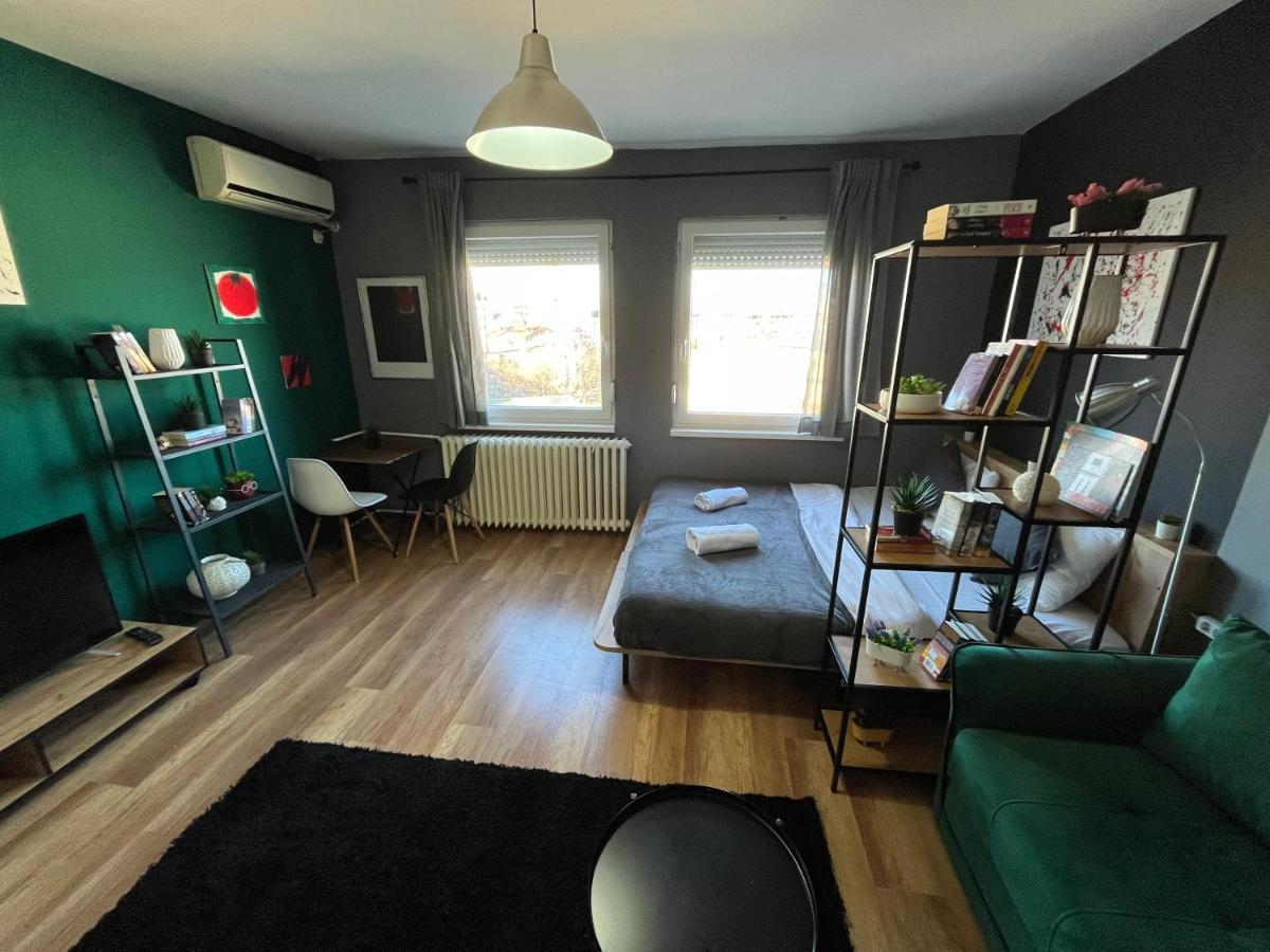 Mickitos City Center Apartment Skopje Zewnętrze zdjęcie