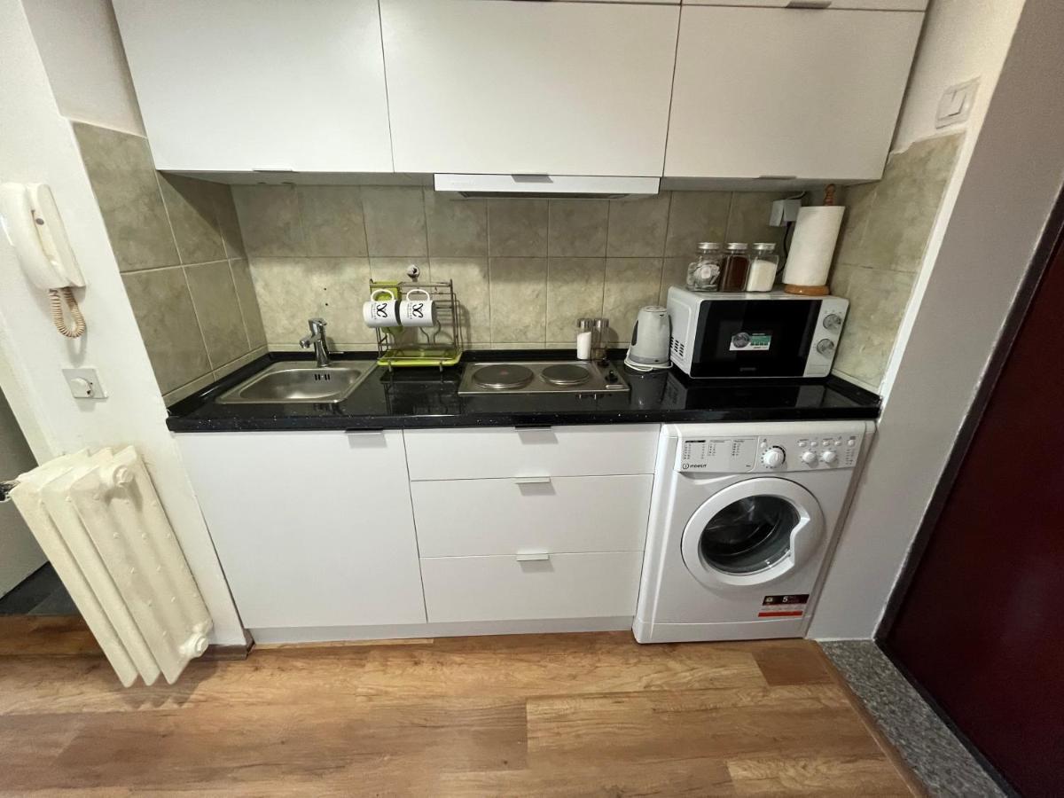 Mickitos City Center Apartment Skopje Zewnętrze zdjęcie