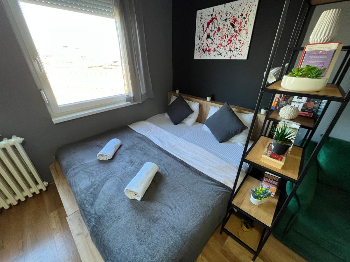 Mickitos City Center Apartment Skopje Zewnętrze zdjęcie