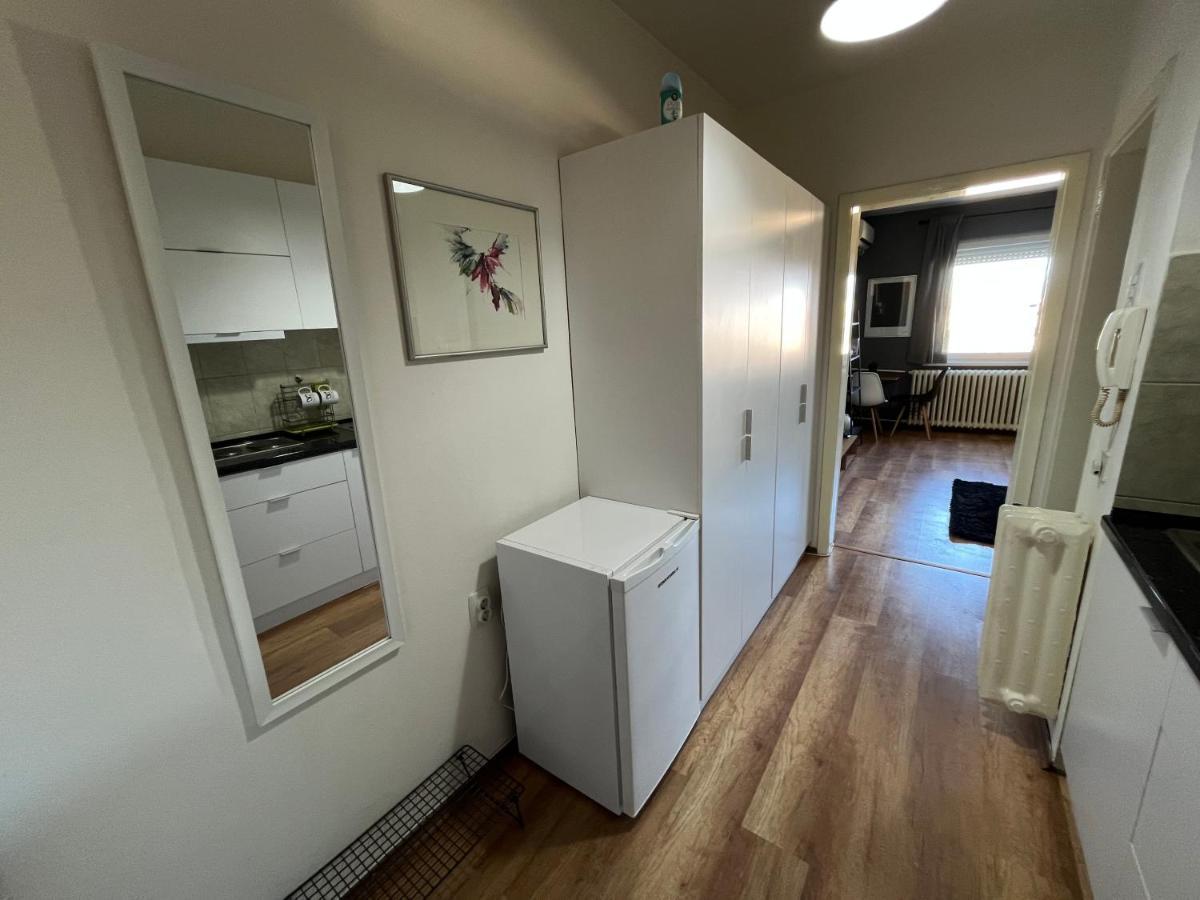 Mickitos City Center Apartment Skopje Zewnętrze zdjęcie