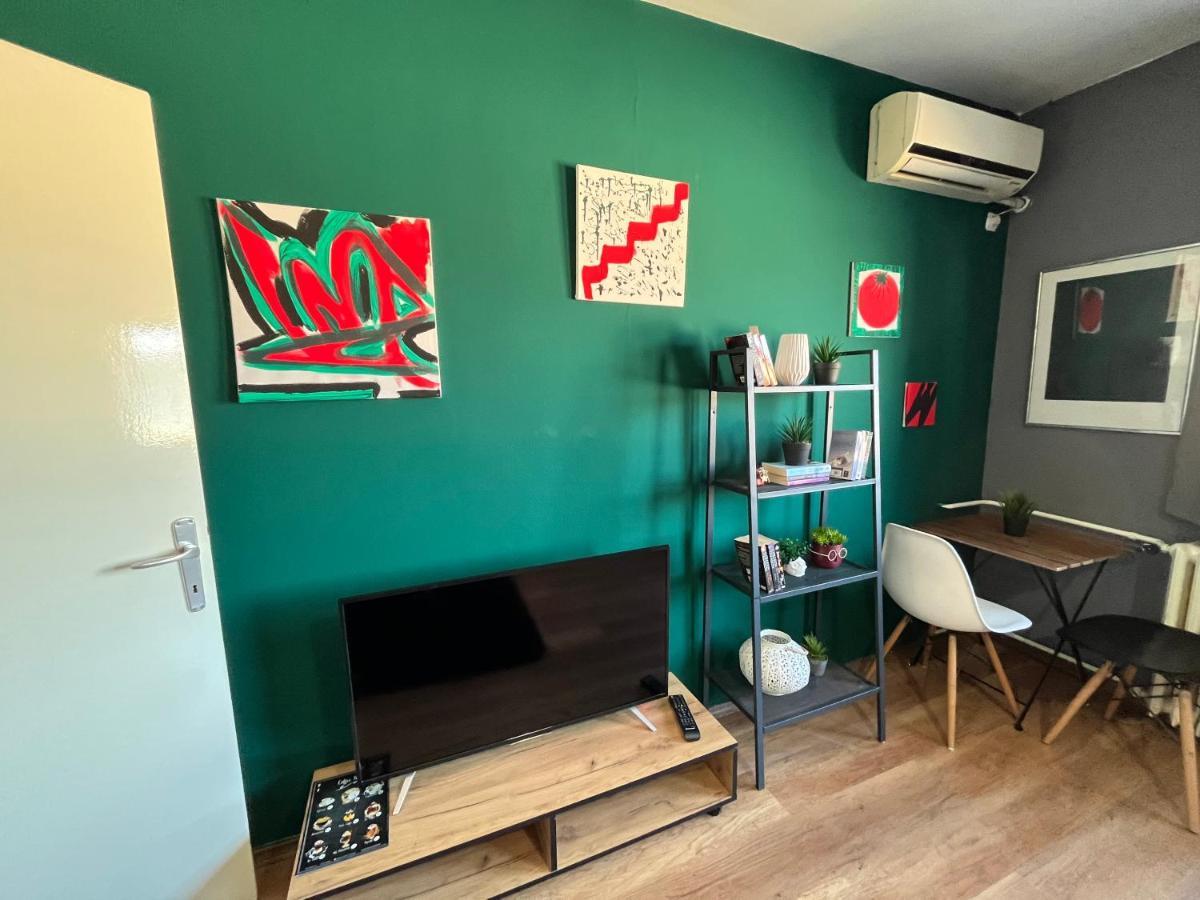 Mickitos City Center Apartment Skopje Zewnętrze zdjęcie